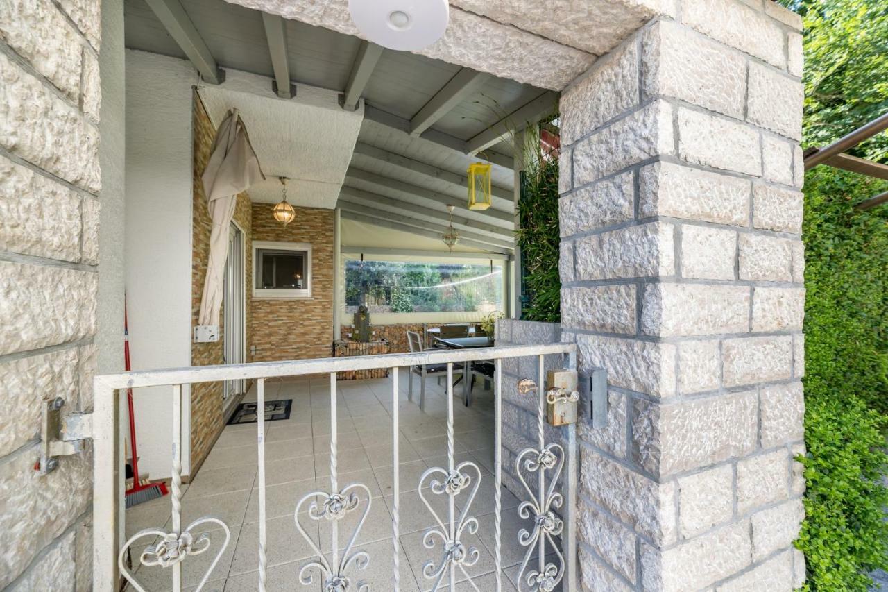 Apartment Pavic Garden Башка Екстер'єр фото