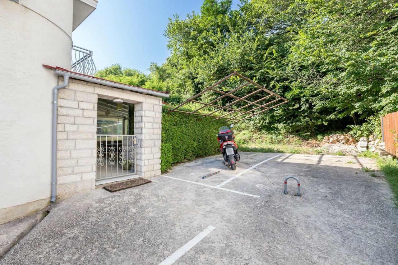 Apartment Pavic Garden Башка Екстер'єр фото